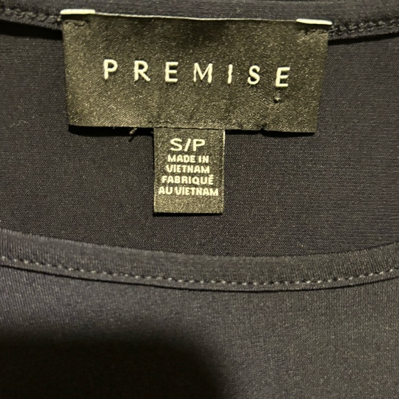 Women's Short Sleeve Navy Blue Dressy Rayon Top- Brand is Premise - Size Small - Picture 4 of 9